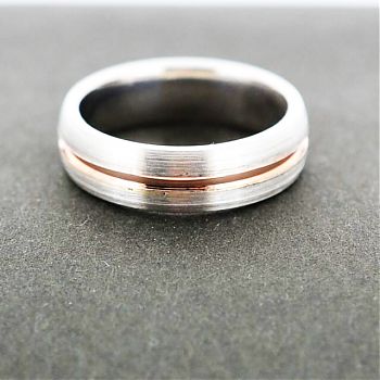 Palladium (or platinum) and rose gold ring